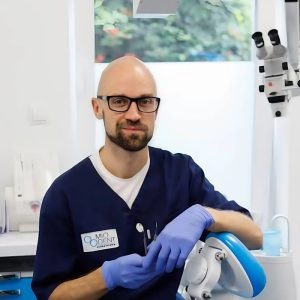 lek. dent. Jakub Koralewski